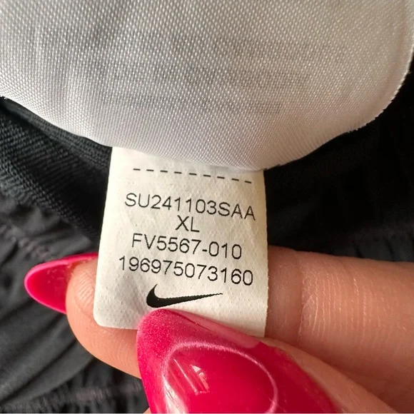 Nike One Ultra High-Waisted Skort Women's Size XL Black Skirt - Picture 6 of 13